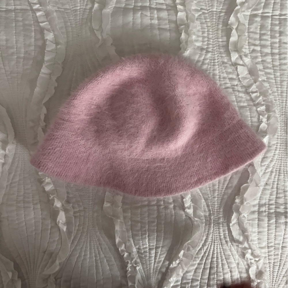 Fuzzy pink bucket hat